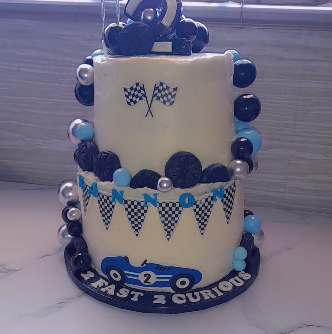 2 Tier Cake